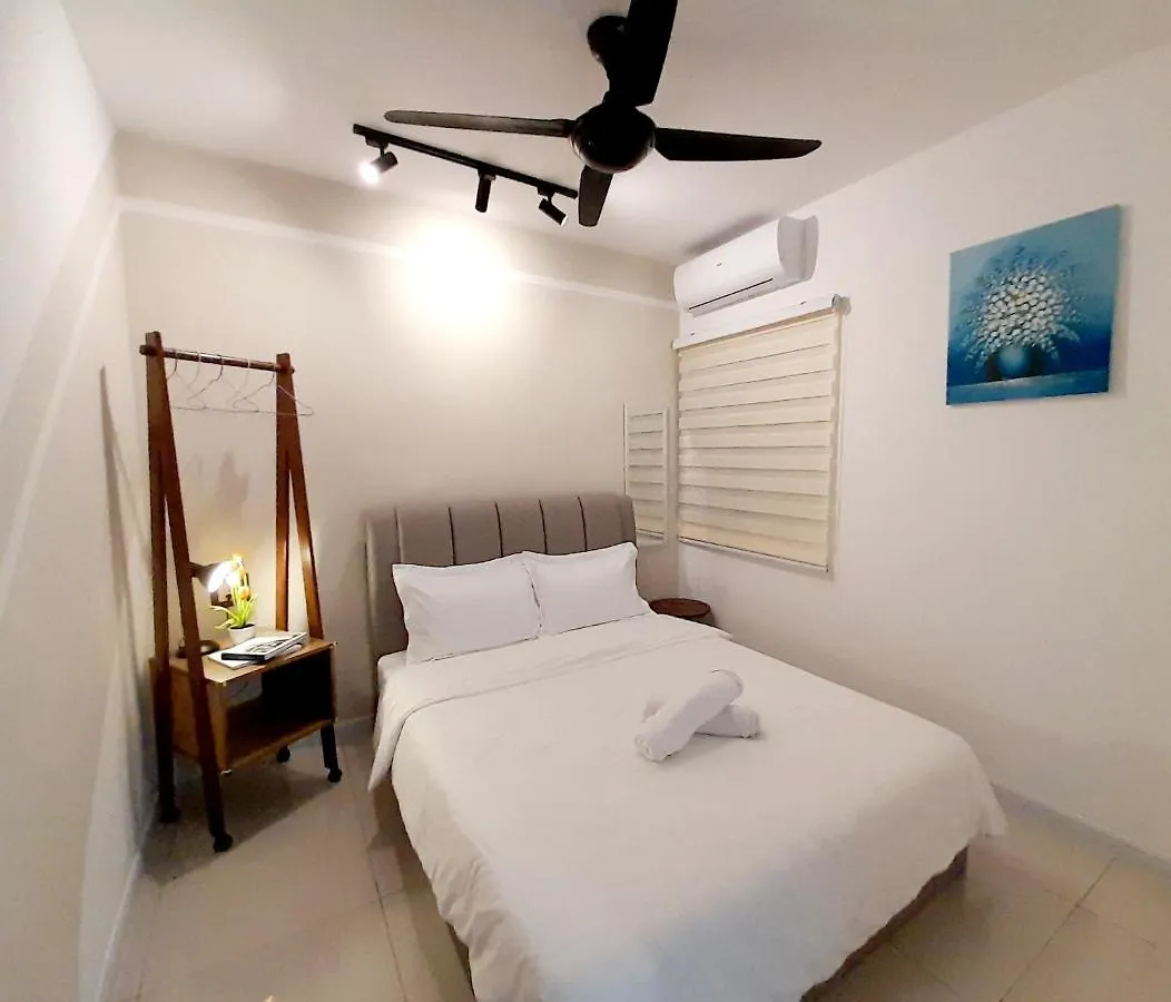 Ipoh Homestay - Manhattan Condominium With Water Park & Leisure Facilities 0*,